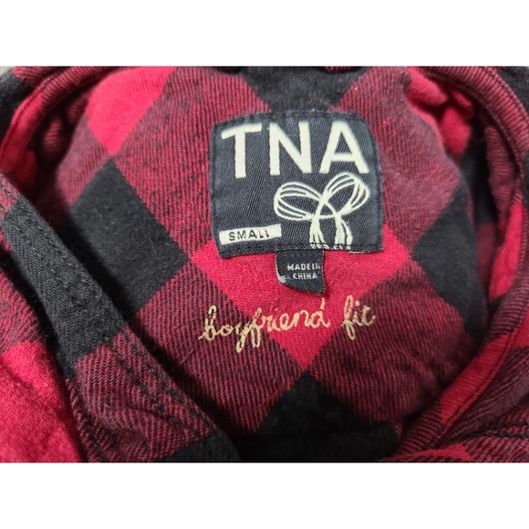 TNA Buffalo Plaid Flannel Buttoned Up Hooded Shirt - Picture 3 of 3